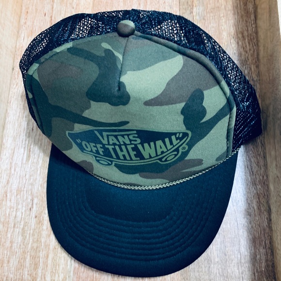 Vans Other - Vans SnapBack Hat Camo BLACK Mesh Trucker Cap